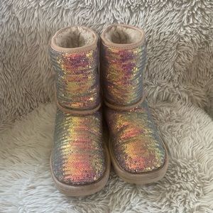 UGG boots Girls Sz 3